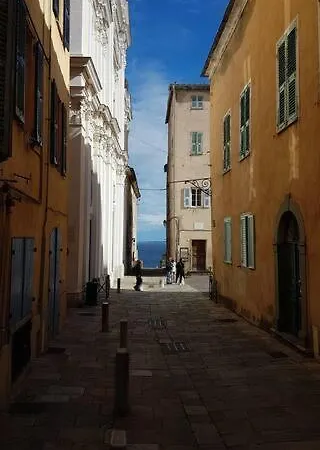아파트 Citadelle - *